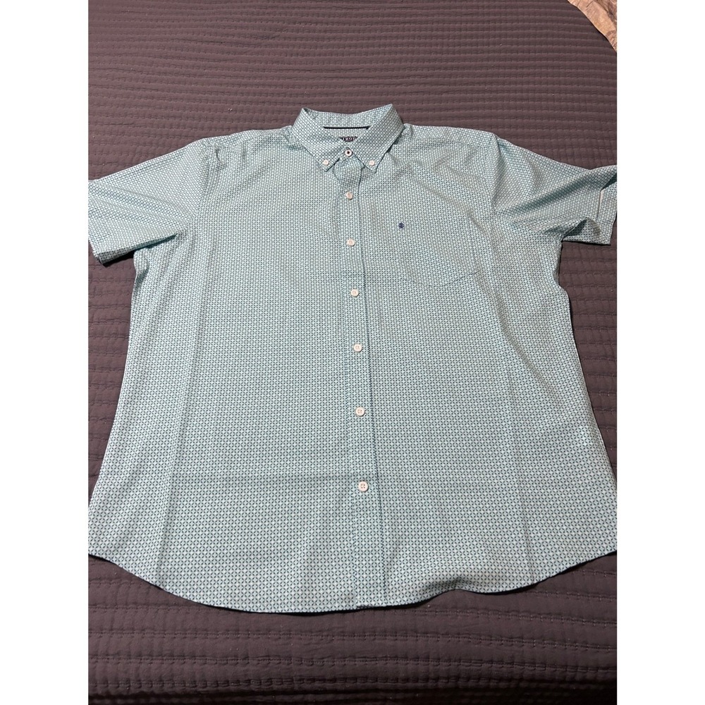 IZOD Advantage Performance Mens XL Short Sleeve Button Down Shirt Blue Geometric